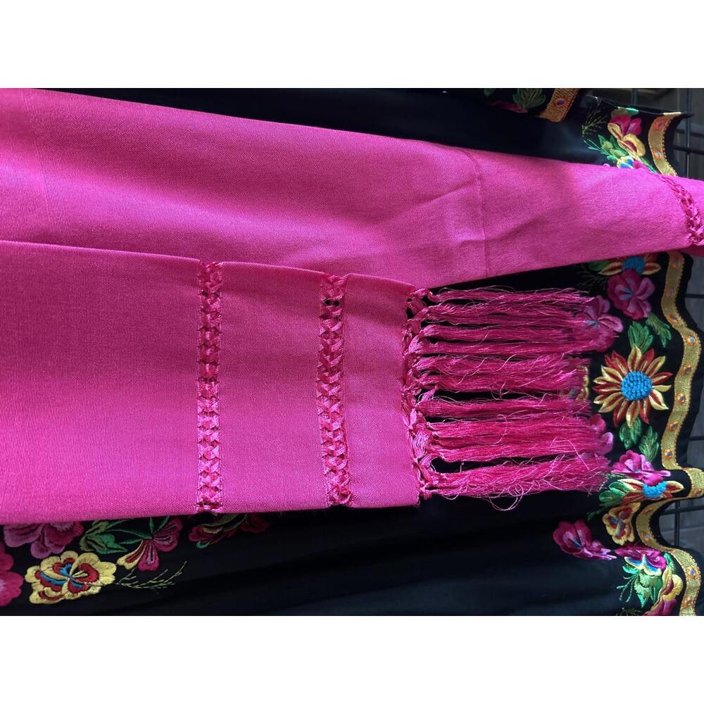 NWT Durga Tunic XL Black Pink Floral Embroidered 3/4 Sleeve - Picture 7 of 7